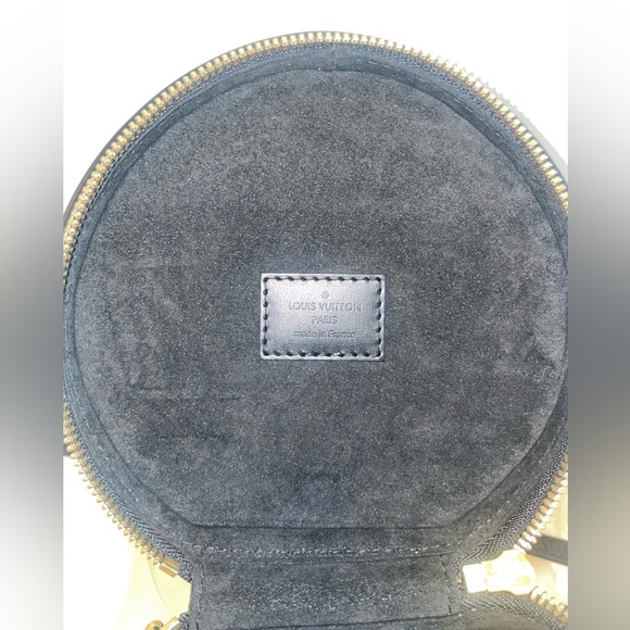 LOUIS VUITTON Reverse Monogram Cannes handbag - Picture 8 of 10